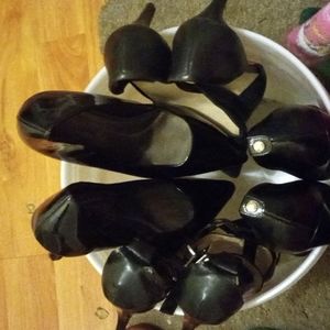 4 pairs of black high heel which r different brands